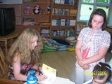 Anna Onichimowska autorka książek dla dzieci w MGBP w Wyszkowie ? spotkanie z autorką wyróżniających się czytelników z Filii Bibliotecznej w Rybnie, 