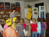 "Przedszkolak w bibliotece" - spotkanie z przyjaciółmi Pszczółki Mai, 